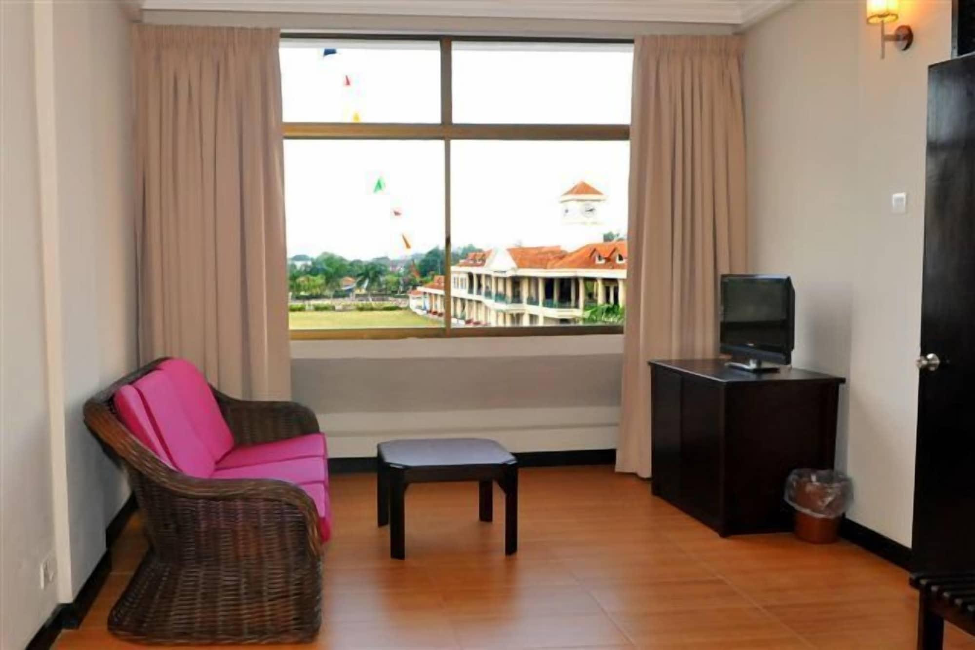 Lodge 18 Hotel Butterworth Dış mekan fotoğraf